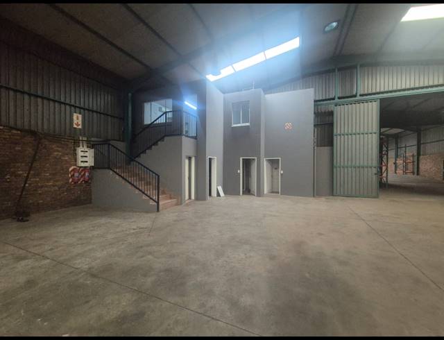 1,846M² WAREHOUSE TO LET IN POMONA